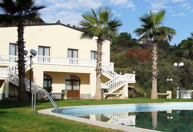 Residence Ore Felici Taormina Mascali Exterior foto